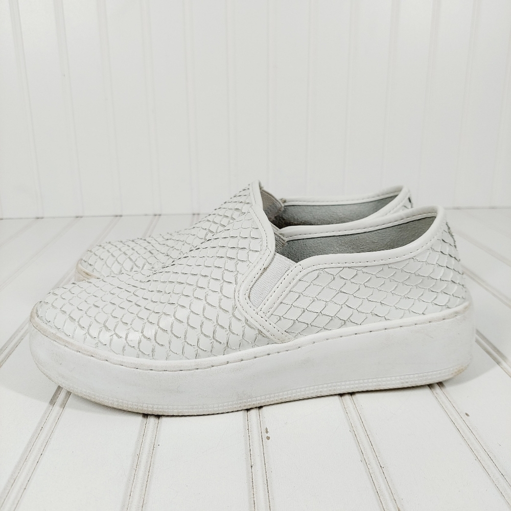Corello Faux Leather Fish Scales slip on Sneakers D668